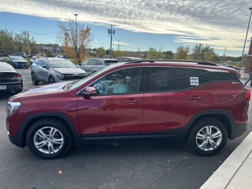 Used 2019 GMC Terrain SLE SUV