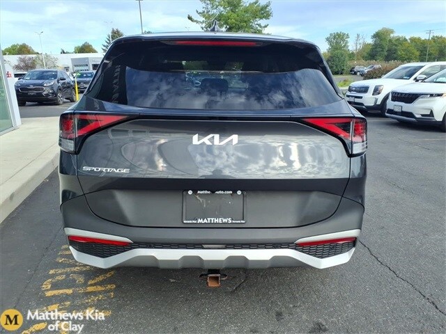 2023 Kia Sportage EX photo 4