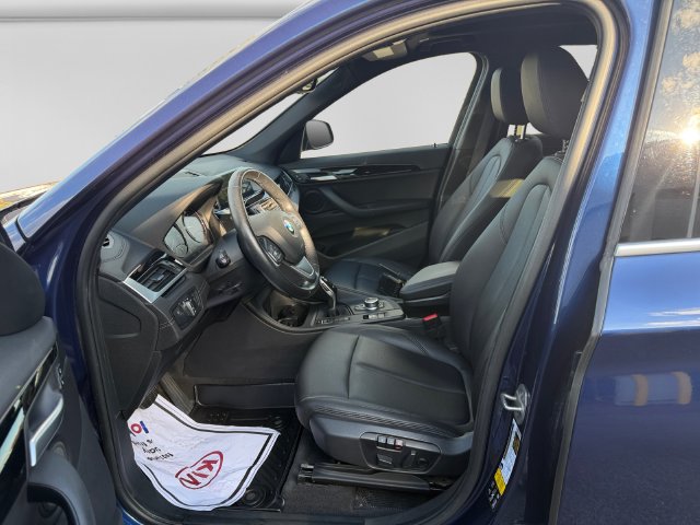 Additional photo of vehicle.