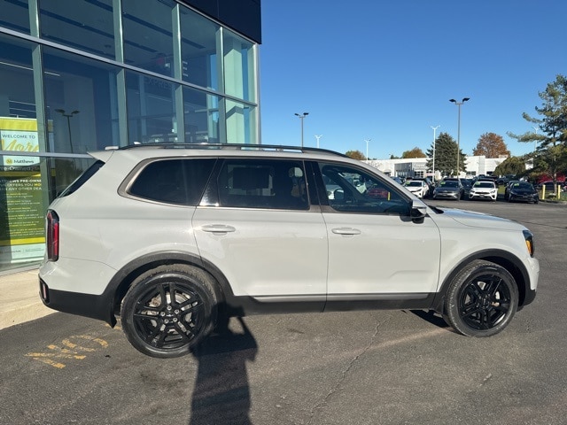 2023 Kia Telluride X-Line photo 4