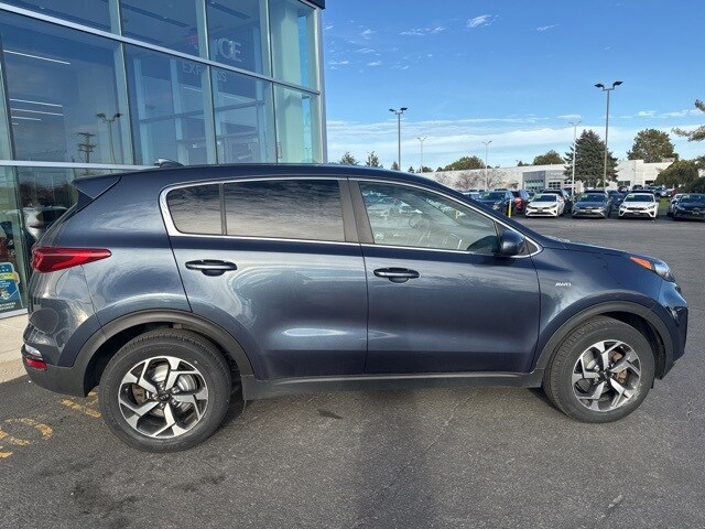 2022 Kia Sportage LX photo 2