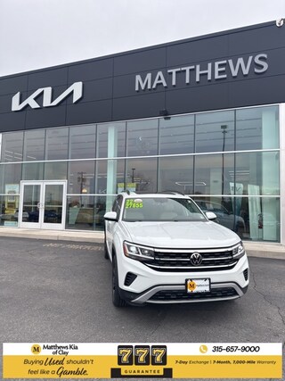 2022 Volkswagen Atlas 2.0T SE w/Technology SUV