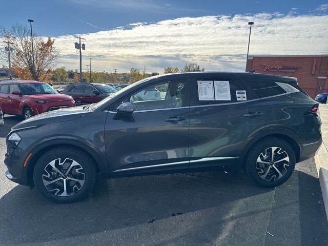 2023 Kia Sportage EX photo 4