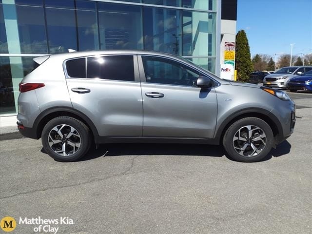 Used 2022 Kia Sportage LX with VIN KNDPMCAC6N7996836 for sale in Vestal, NY