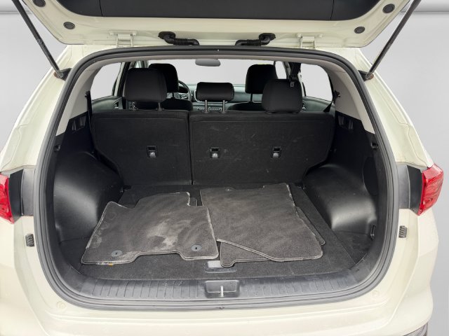 Additional photo of vehicle.