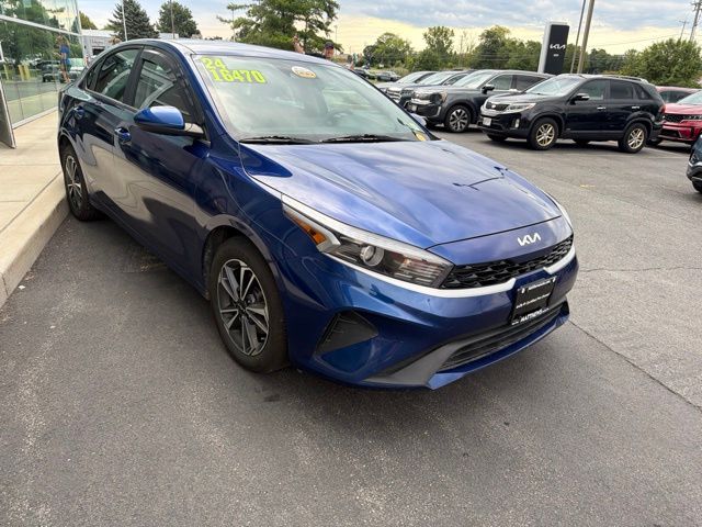 2024 Kia Forte LXS - Photo 8