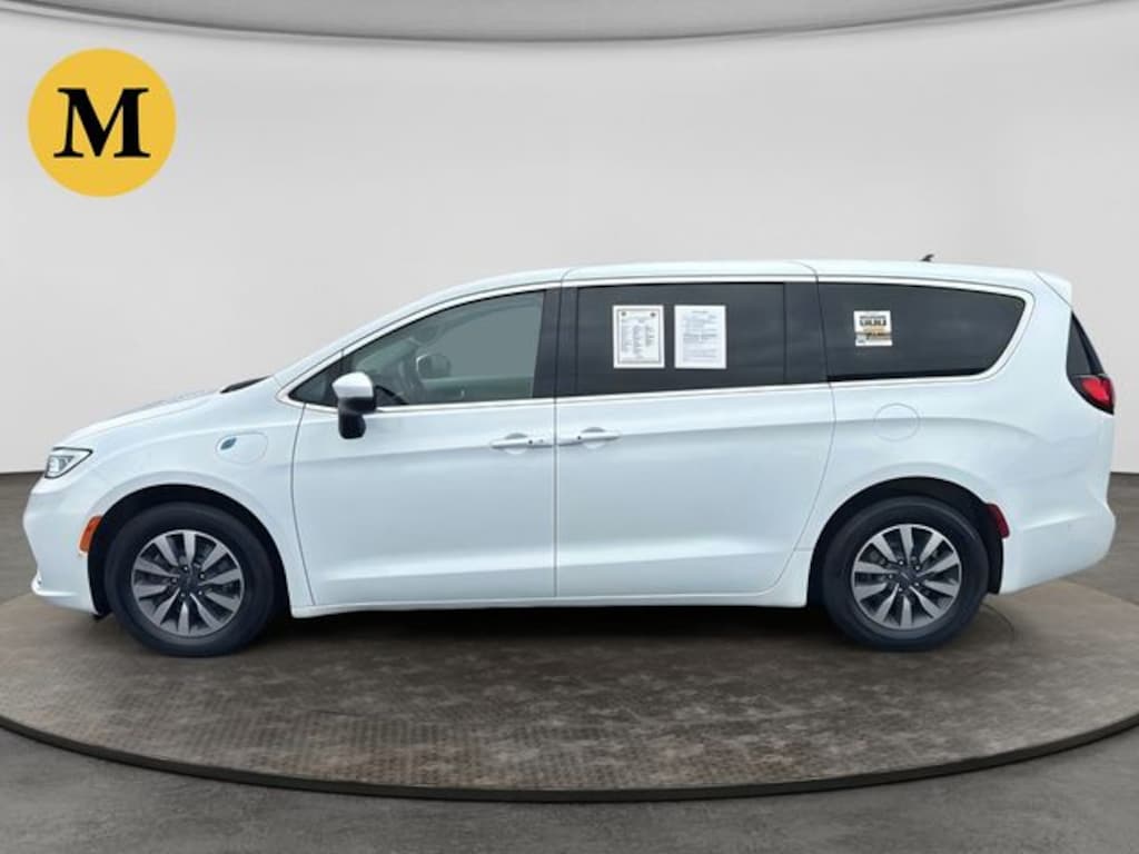 Used 2023 Chrysler Pacifica Plug-In Hybrid Touring L Van Passenger Van