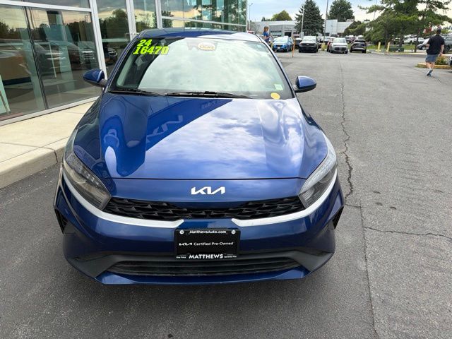 2024 Kia Forte LXS - Photo 9