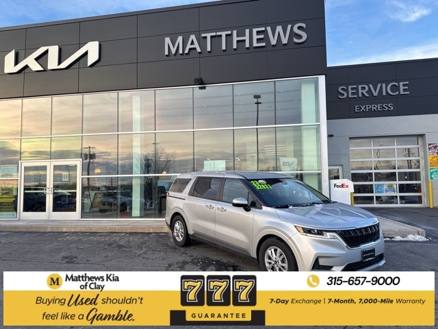 2023 Kia Carnival LX Seat Pkg's photo