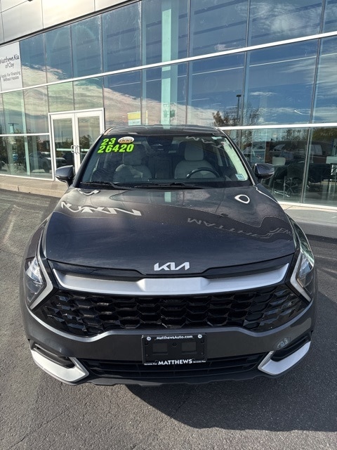 2023 Kia Sportage EX photo 3