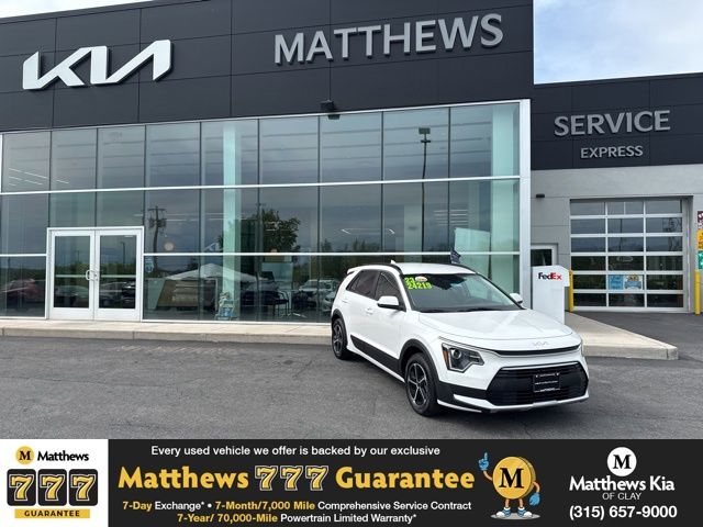 2023 Kia Niro LX HEV's photo