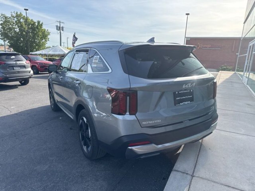 Certified 2025 Kia Sorento Plug-In Hybrid SUV