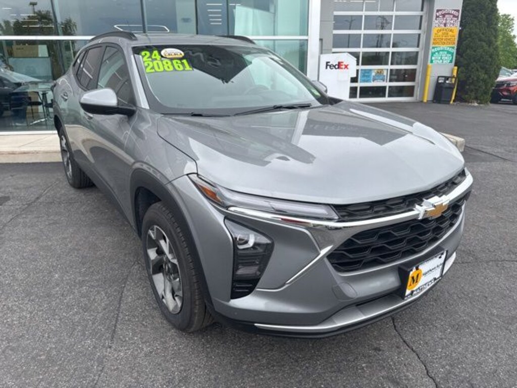Used 2024 Chevrolet Trax LT SUV