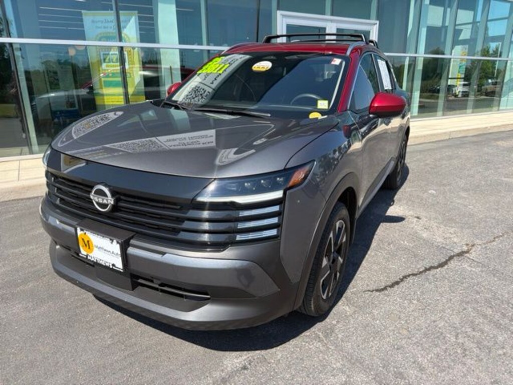 Used 2025 Nissan Kicks SV SUV