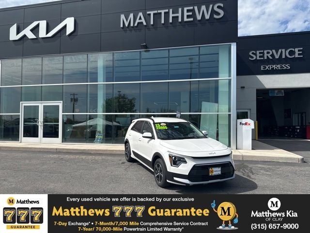 2025 Kia Niro LX HEV's photo