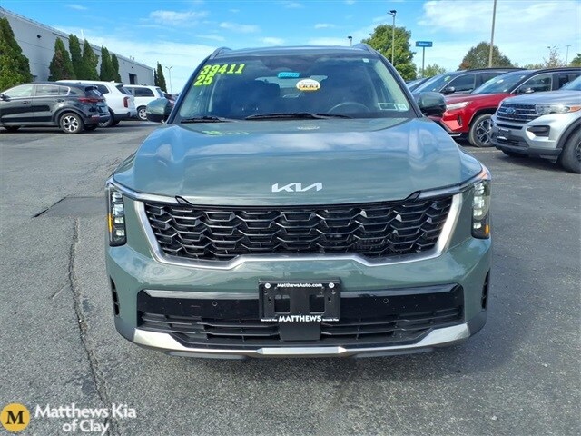 2025 Kia Sorento Hybrid EX photo 2
