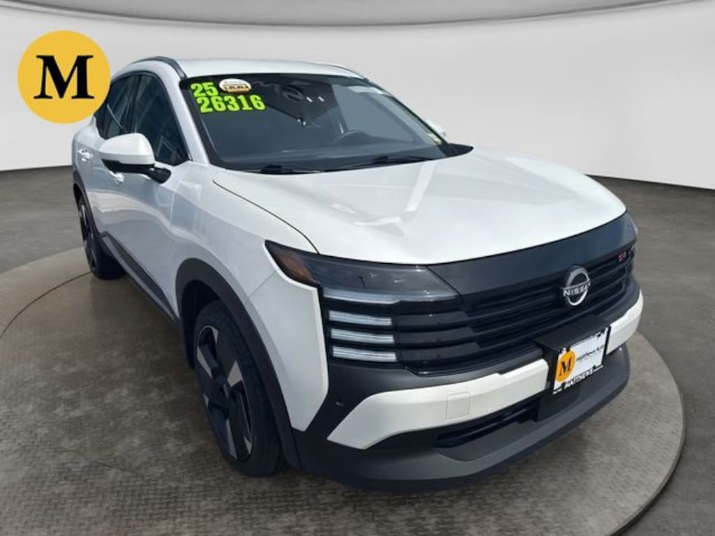 Used 2025 Nissan Kicks SR SUV