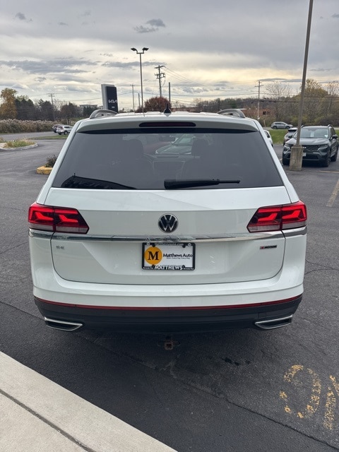 2022 Volkswagen Atlas SE Technology photo 2