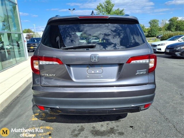 2021 Honda Pilot Special Edition photo 3