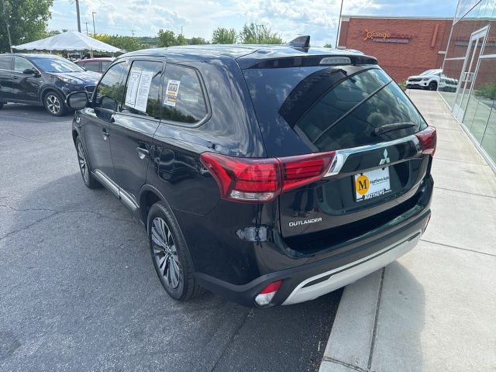 Used 2020 Mitsubishi Outlander ES CUV