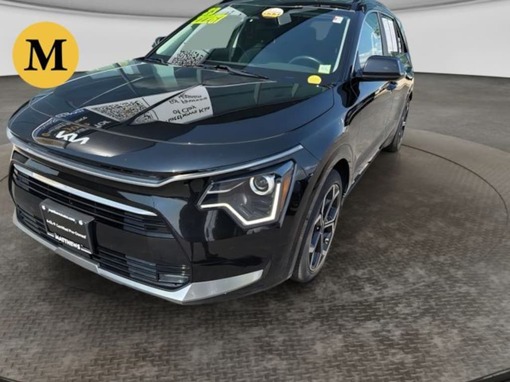 Certified 2023 Kia Niro EX Touring SUV
