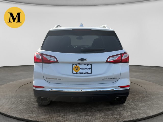 Additional photo of vehicle.