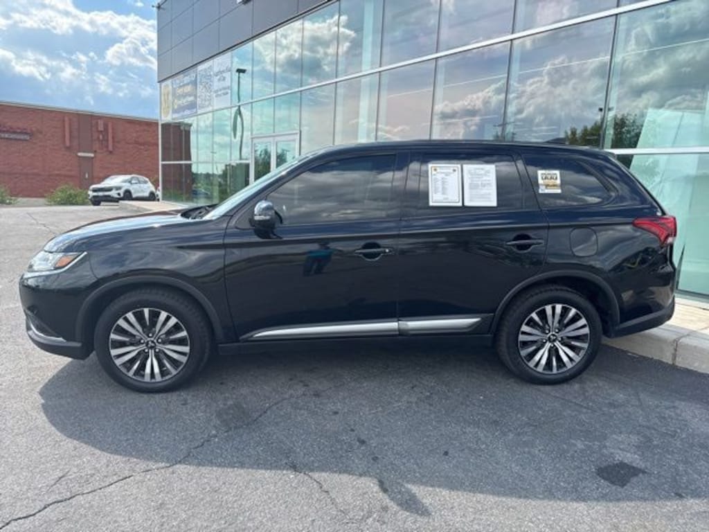 Used 2020 Mitsubishi Outlander ES CUV