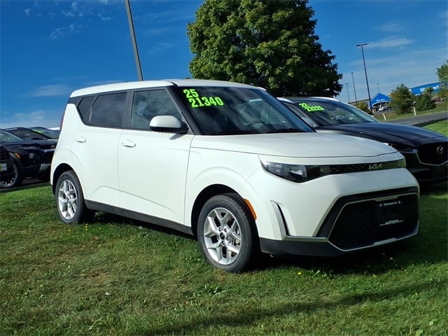 2025 Kia Soul Hatchback 