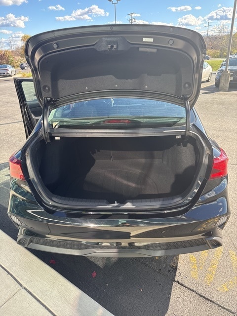 2023 Kia Forte LXS photo 4