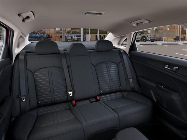 2025 Kia K5 LXS - Photo 16