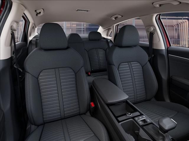 2025 Kia K5 LXS - Photo 15