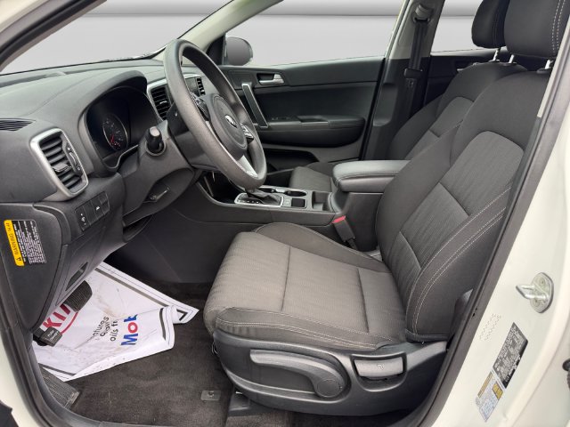 Additional photo of vehicle.