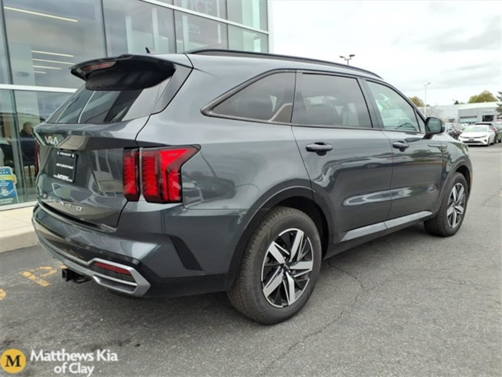 Used 2022 Kia Sorento S SUV