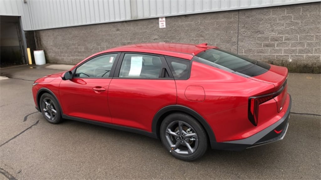 Used 2025 Kia K4 LXS Sedan