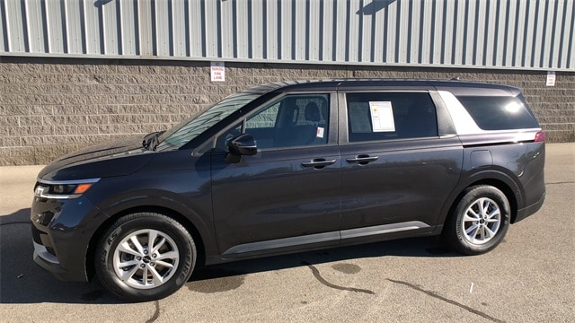 2023 Kia Carnival Minivan/Van 