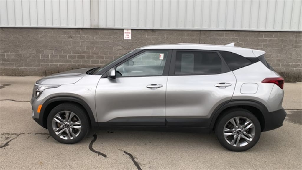 Used 2023 Kia Seltos LX SUV