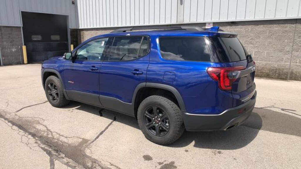 Used 2023 GMC Acadia AT4 SUV