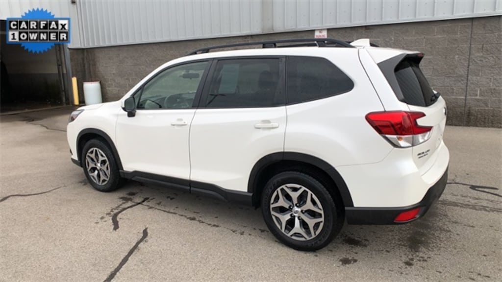 Used 2023 Subaru Forester Premium SUV