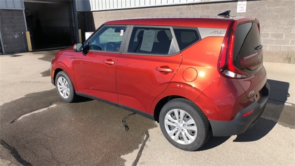 Used 2021 Kia Soul LX Hatchback