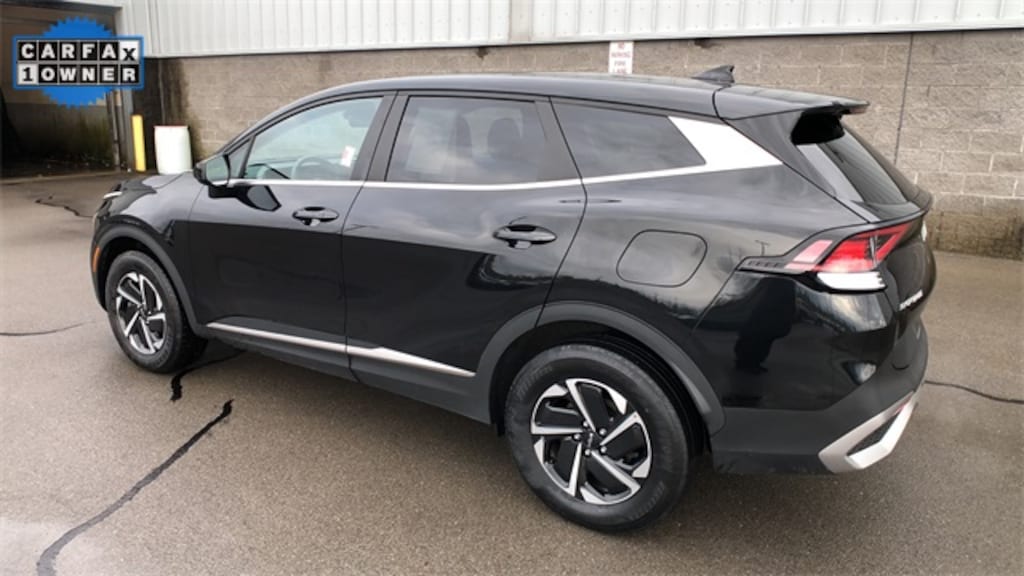 Used 2023 Kia Sportage Hybrid LX SUV