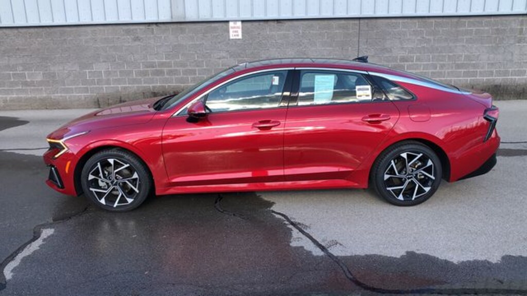 Used 2025 Kia