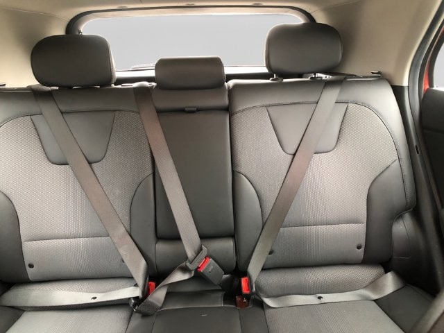 Additional photo of vehicle.