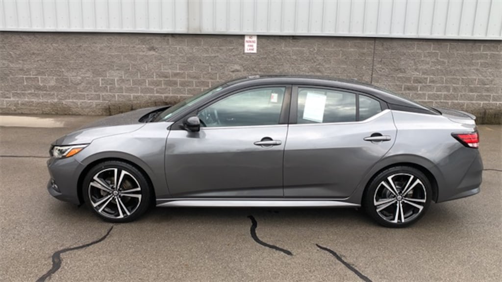 Used 2022 Nissan Sentra SR Sedan