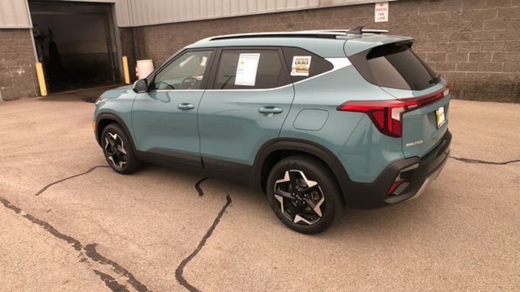 Certified 2024 Kia Seltos EX SUV