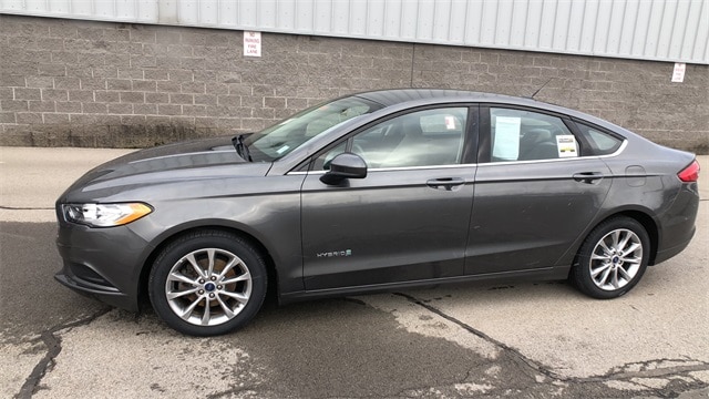 2017 Ford Fusion Hybrid S's photo