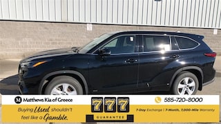 2022 Toyota Highlander Hybrid LE SUV