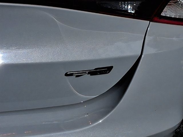 Additional photo of vehicle.