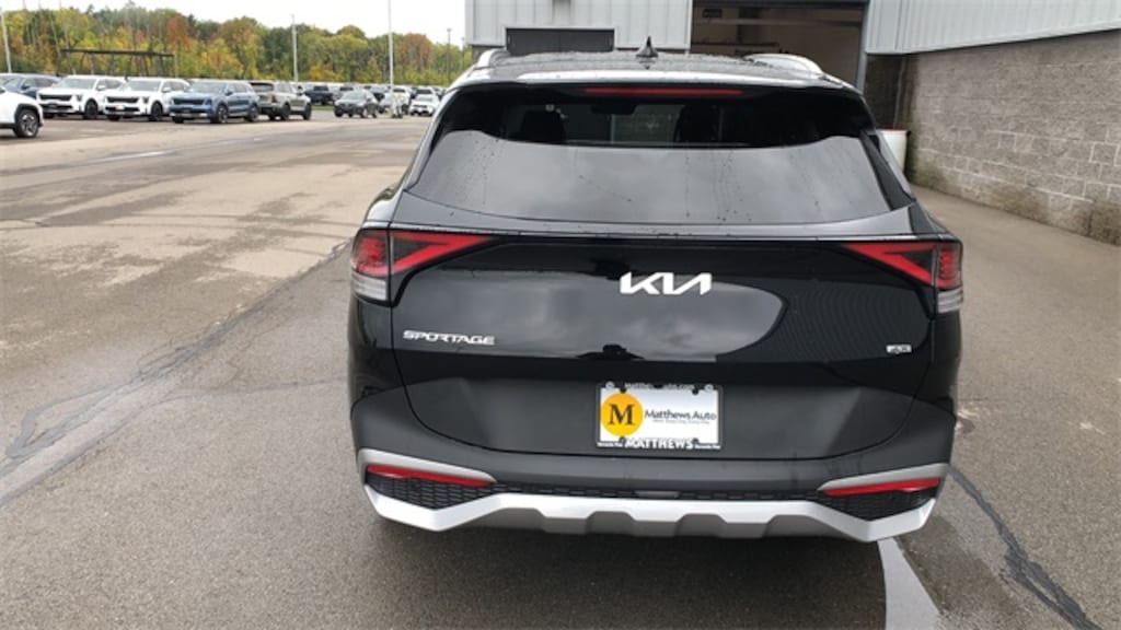 Used 2023 Kia Sportage EX SUV