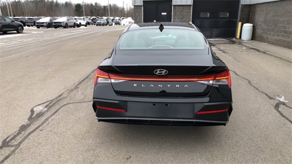 Used 2024 Hyundai Elantra SEL Sedan