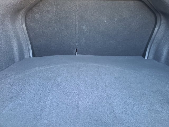 Additional photo of vehicle.